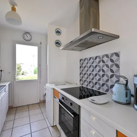 Ker Kelly - A 5 Min De La Prázdninový dům